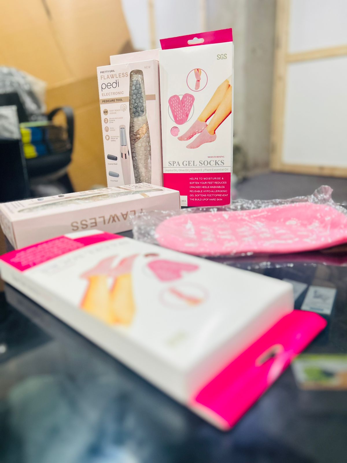 Electric Foot Grinder With Spa Gel Socks - BLAIRE.STORE